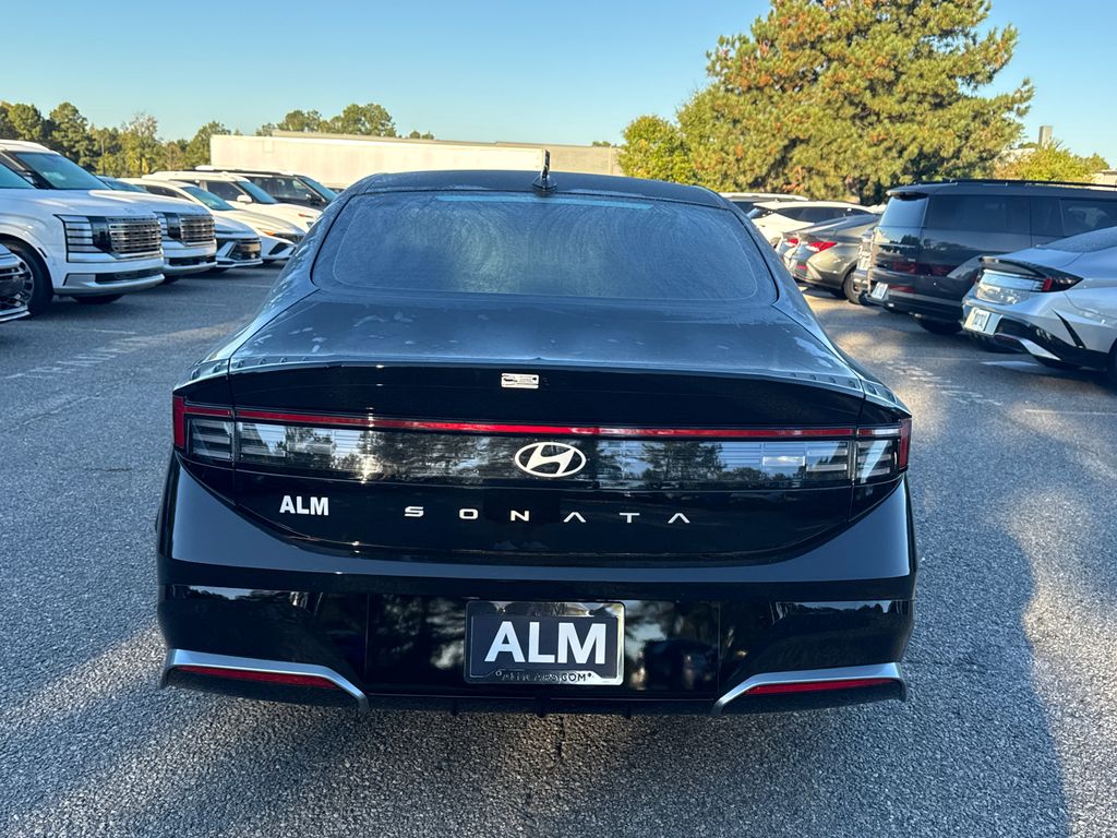 2026 Hyundai Sonata SEL Sport photo 4
