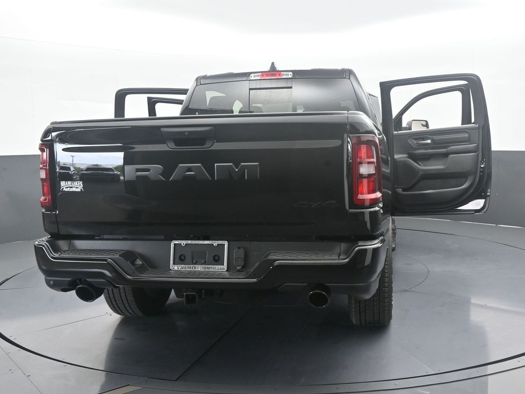 New 2026 Diamond Black Crystal Pearlcoat Ram Express image 68