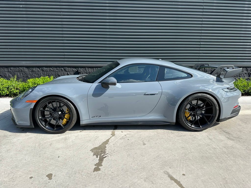 Thumbnail: 2023 Porsche 911 - 2