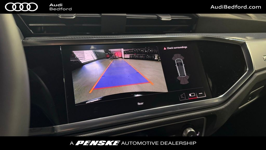 Thumbnail: 2025 Audi Q3 - 16