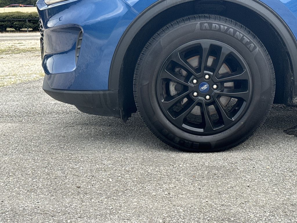 2022 Ford Escape S - 7