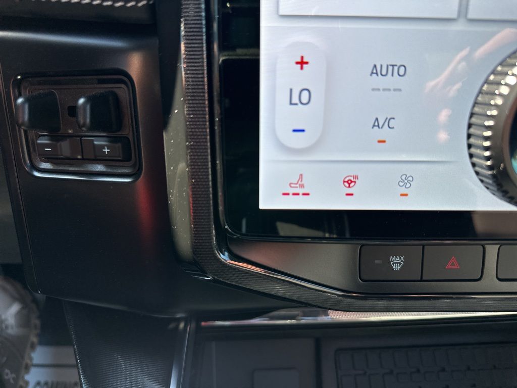 2024 Avalanche Ford F-150 Lightning Platinum AWD Truck