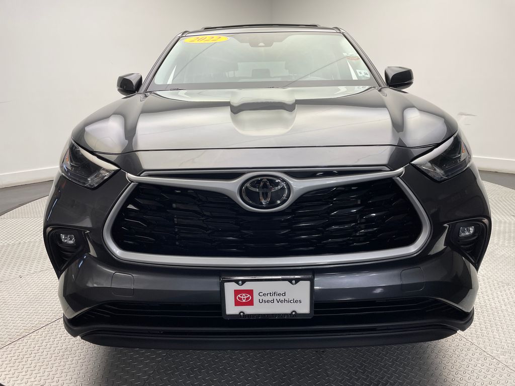 2023 Toyota Highlander XSE 2