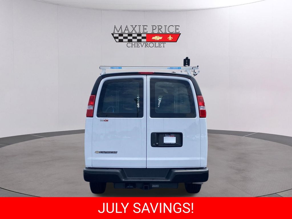 New 2026 Chevrolet Express 2500 Van