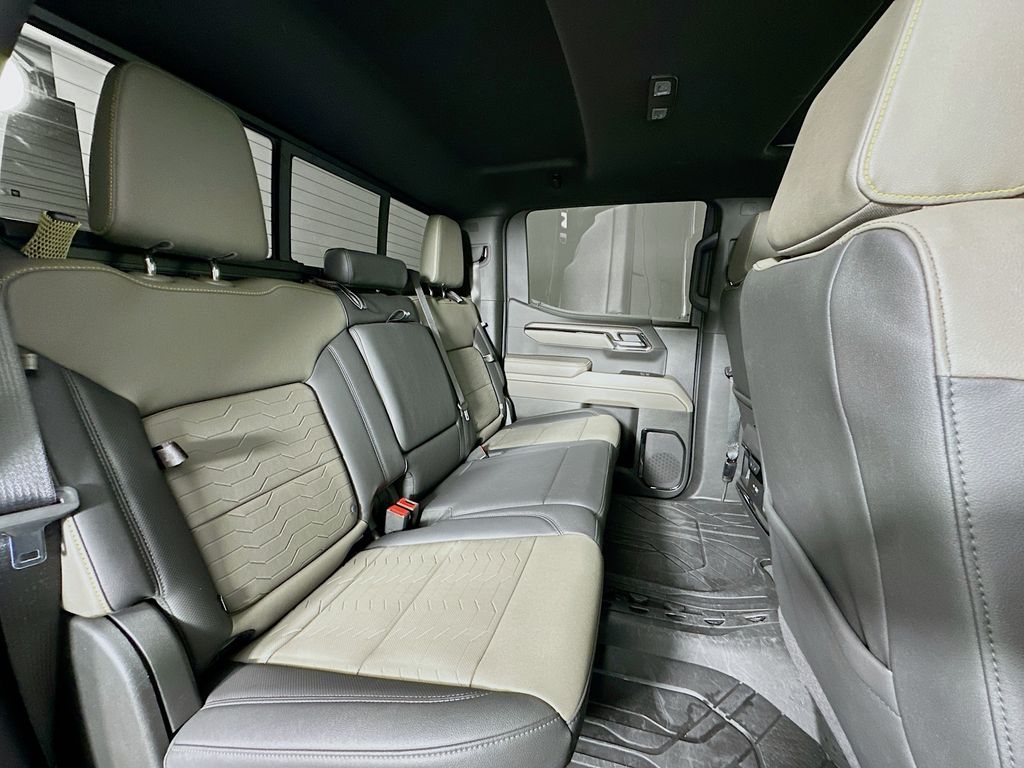 Thumbnail: 2025 Chevrolet Silverado 1500 - 28