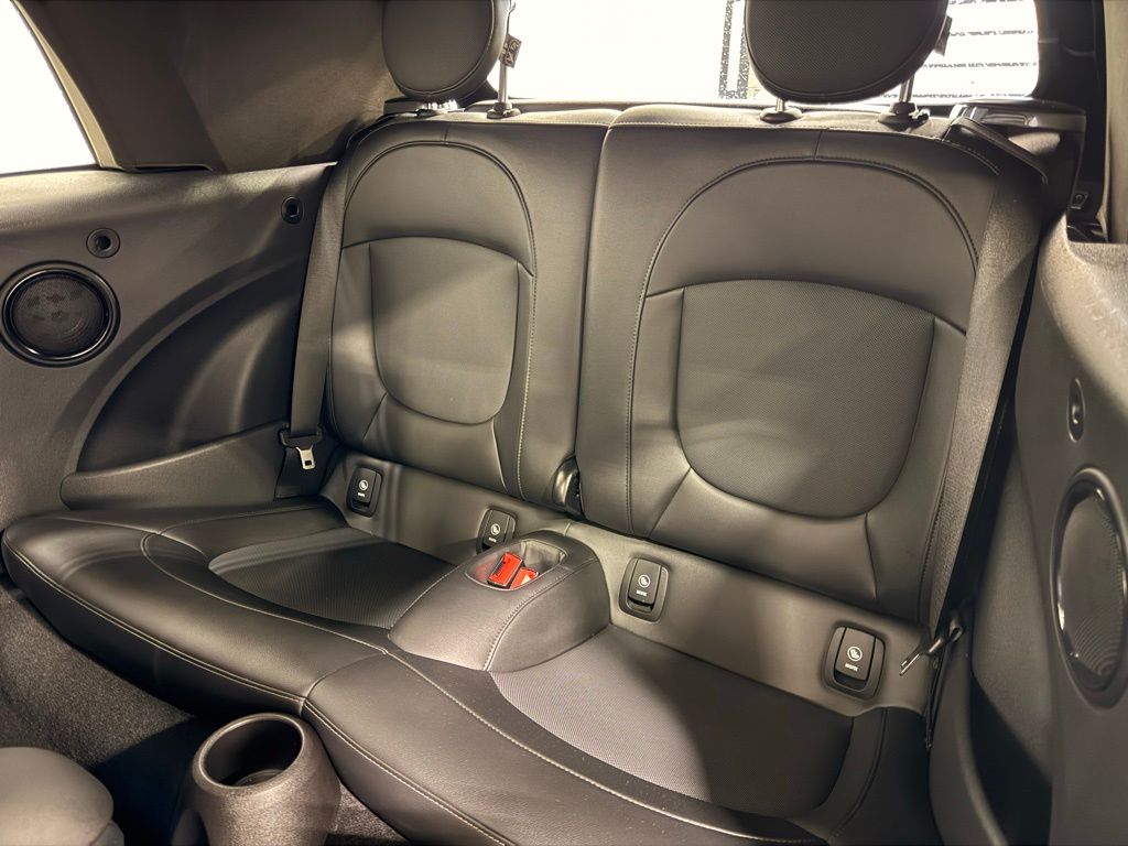 2022 MINI Cooper S 20