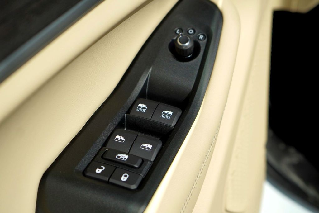 New Car 2025 Jeep Grand Cherokee  Limited For Sale Under $50,000 In Taylor, Texas