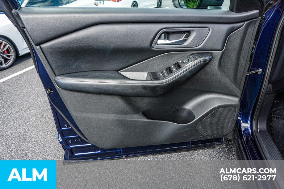 Used 2025 Blue Nissan SV image 46
