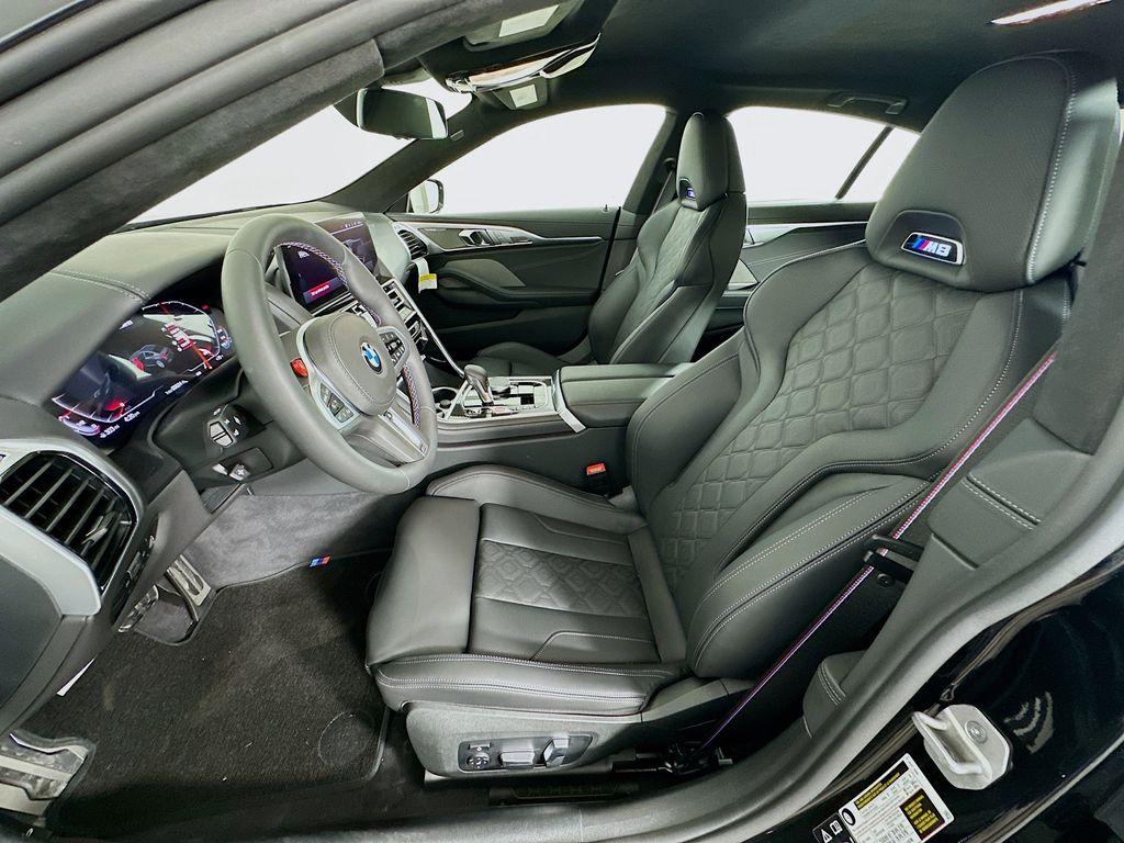 2025 BMW M8 Competition 16