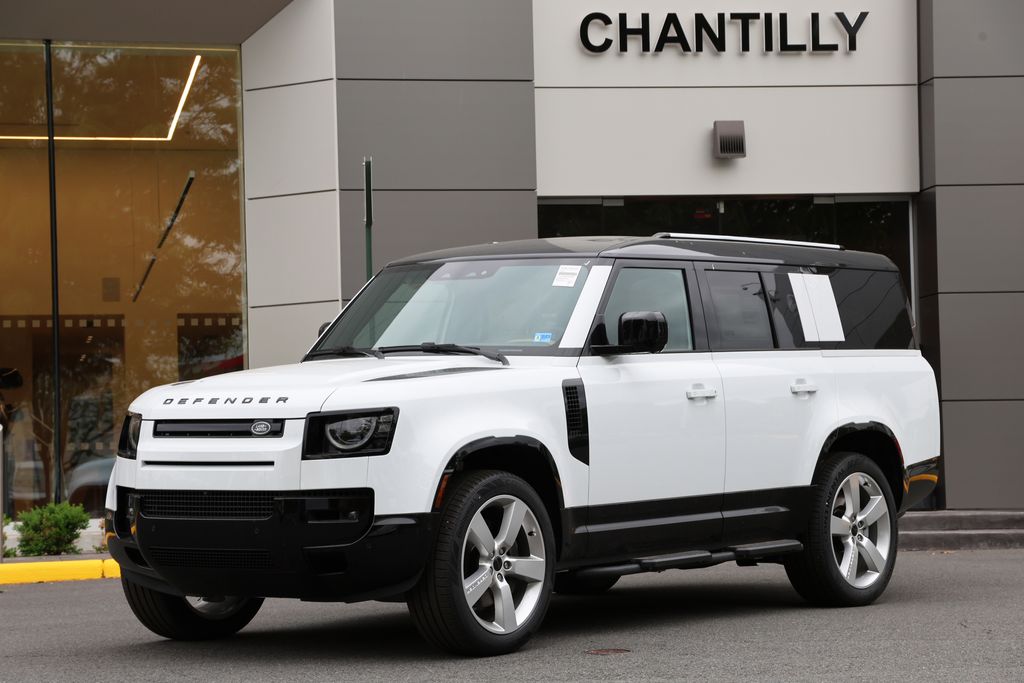 2026 Land Rover Defender 130 X-Dynamic SE
