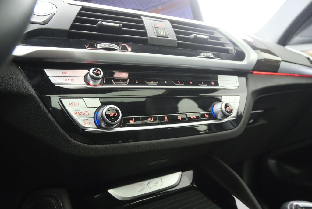 Thumbnail: 2020 BMW X4 - 25