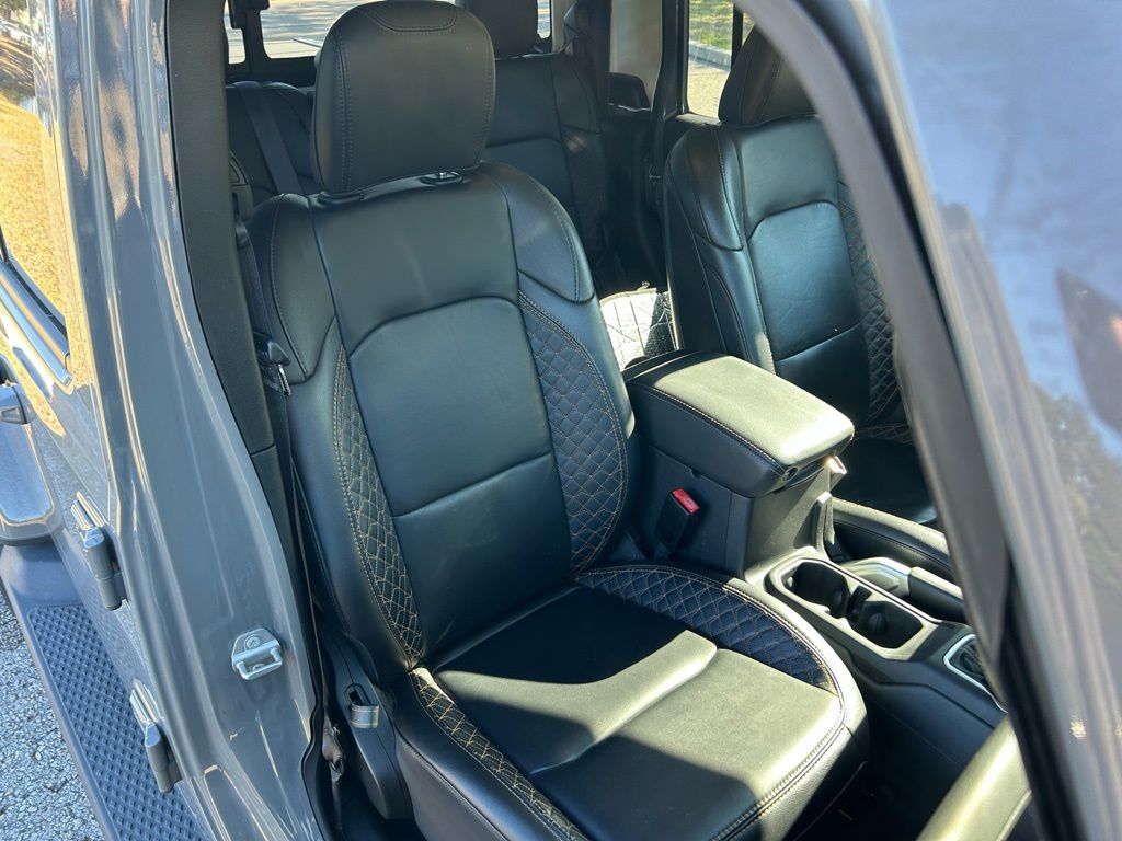 Thumbnail: 2022 Jeep Gladiator - 14