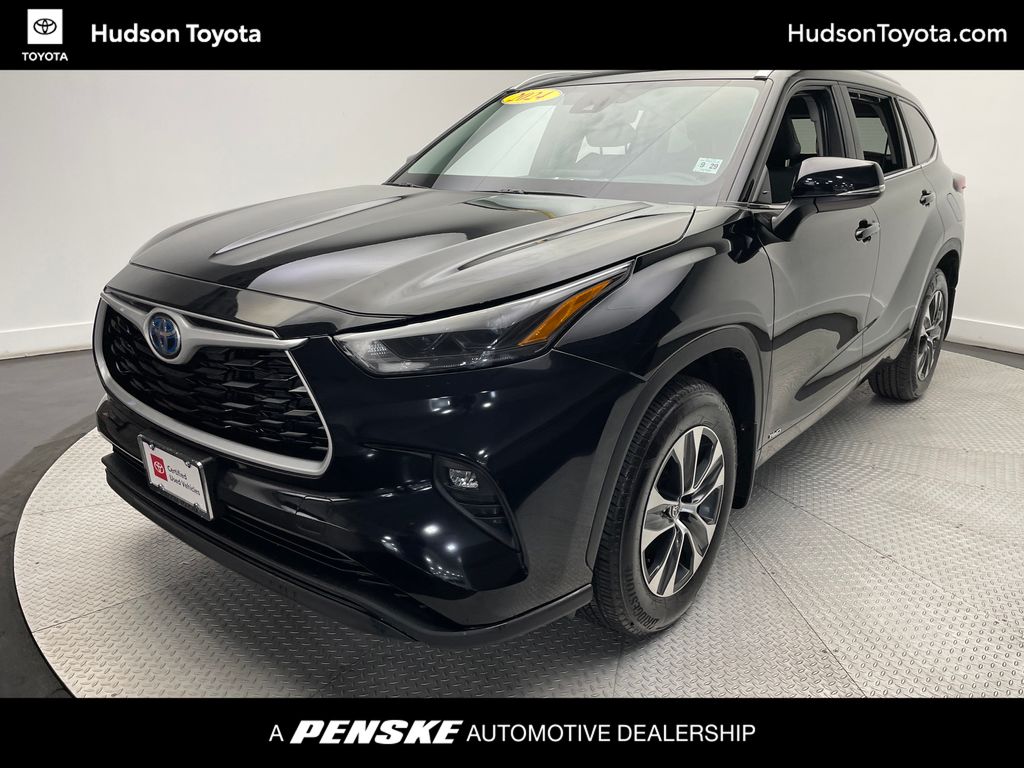 2024 Toyota Highlander XLE -
                Jersey City, NJ