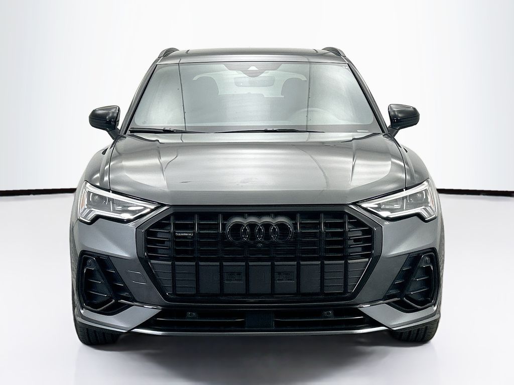 Thumbnail: 2025 Audi Q3 - 2