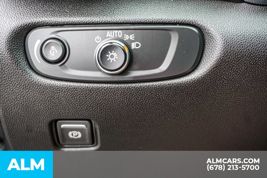 Used 2025 Black Chevrolet LT image 47