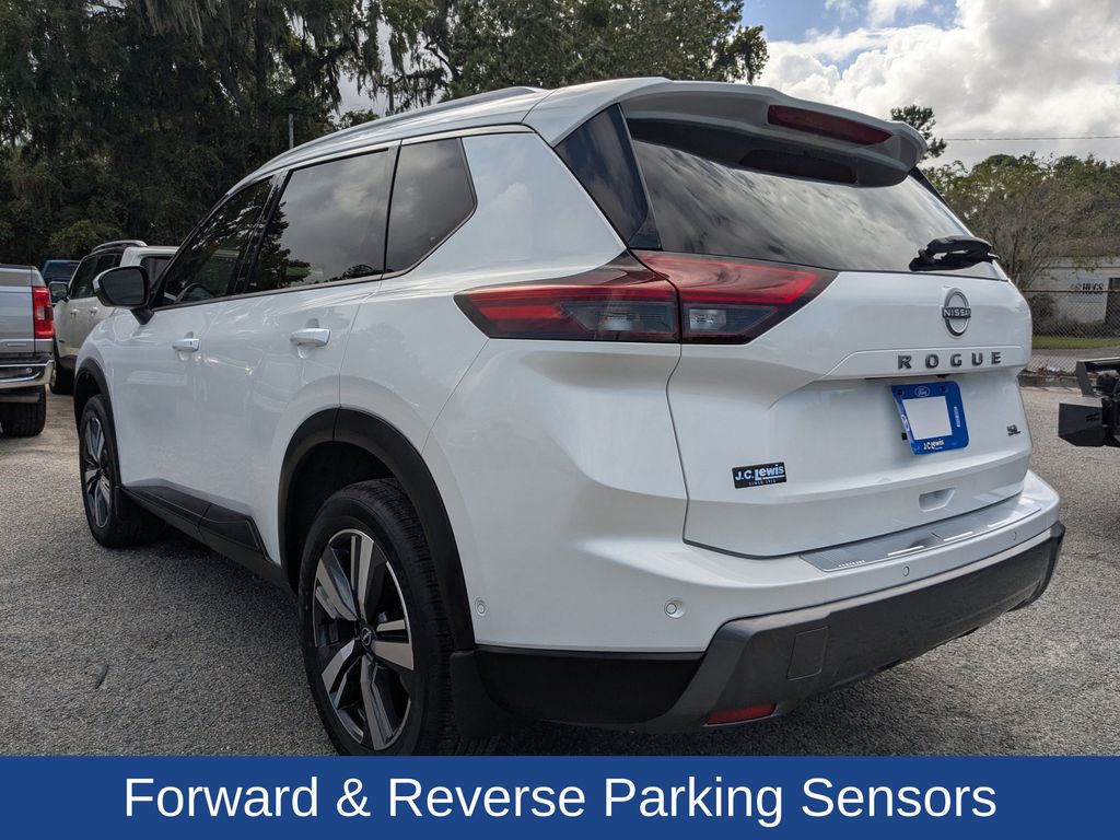 2024 Nissan Rogue SL FWD