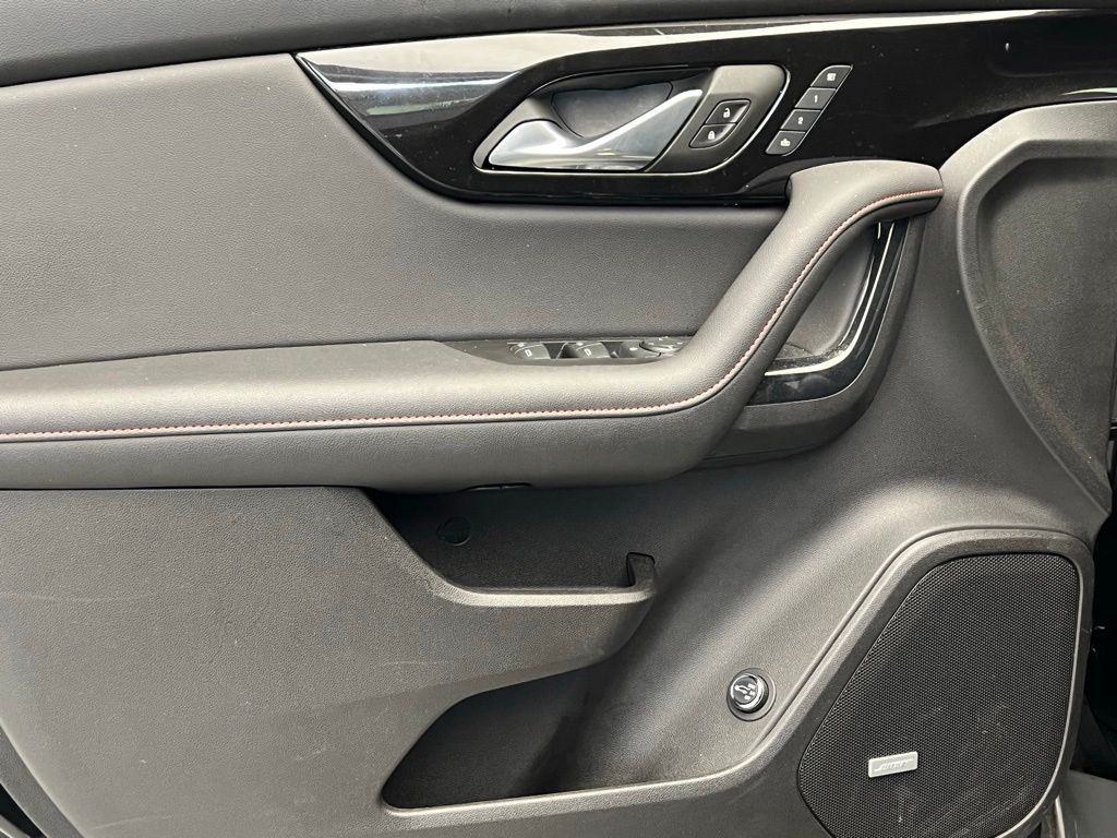 Thumbnail: 2024 Chevrolet Blazer - 19