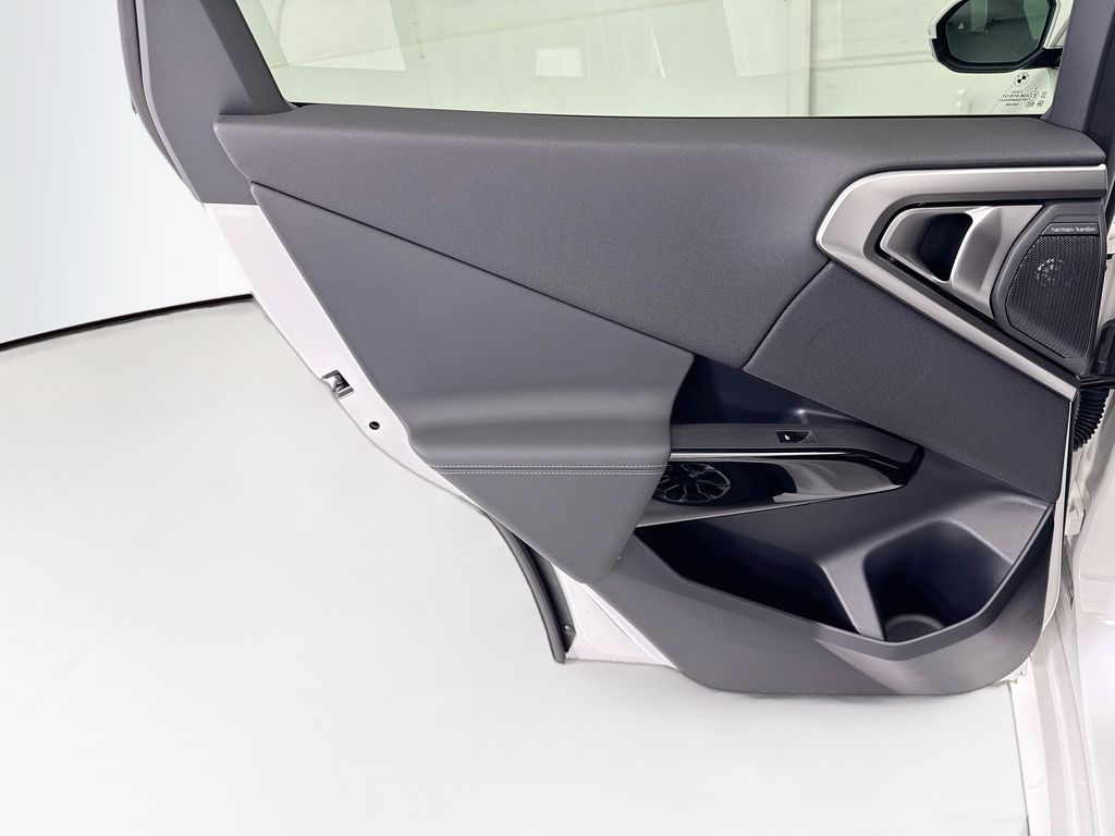 Thumbnail: 2026 BMW X3 - 25