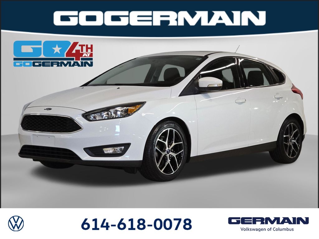 Oxford White 2018 Ford Focus Hatchback Front-Wheel Drive 6-Speed Automatic