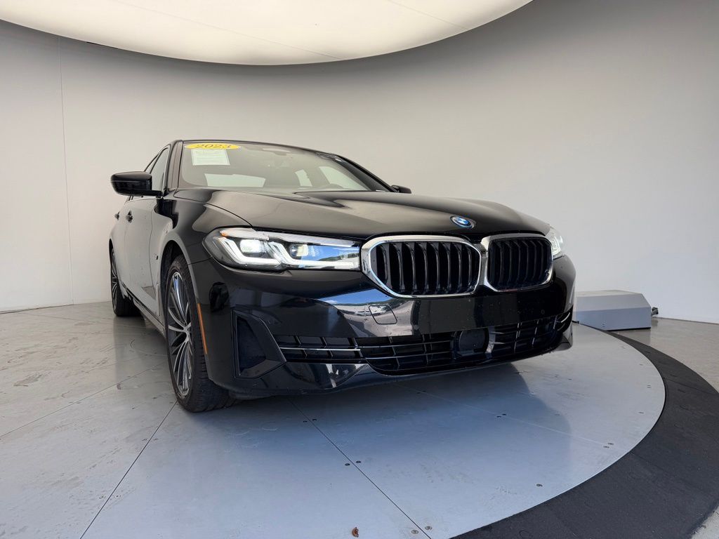 Thumbnail: 2023 BMW 5 Series - 3