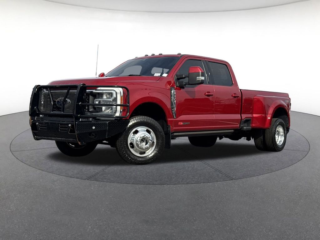 2023 Ford F-350 Super Duty Lariat Crew Cab LB DRW 4WD