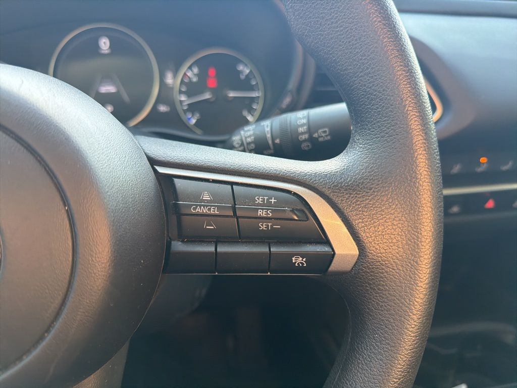 Certified Used 2025 White Mazda 2.5 S image 13