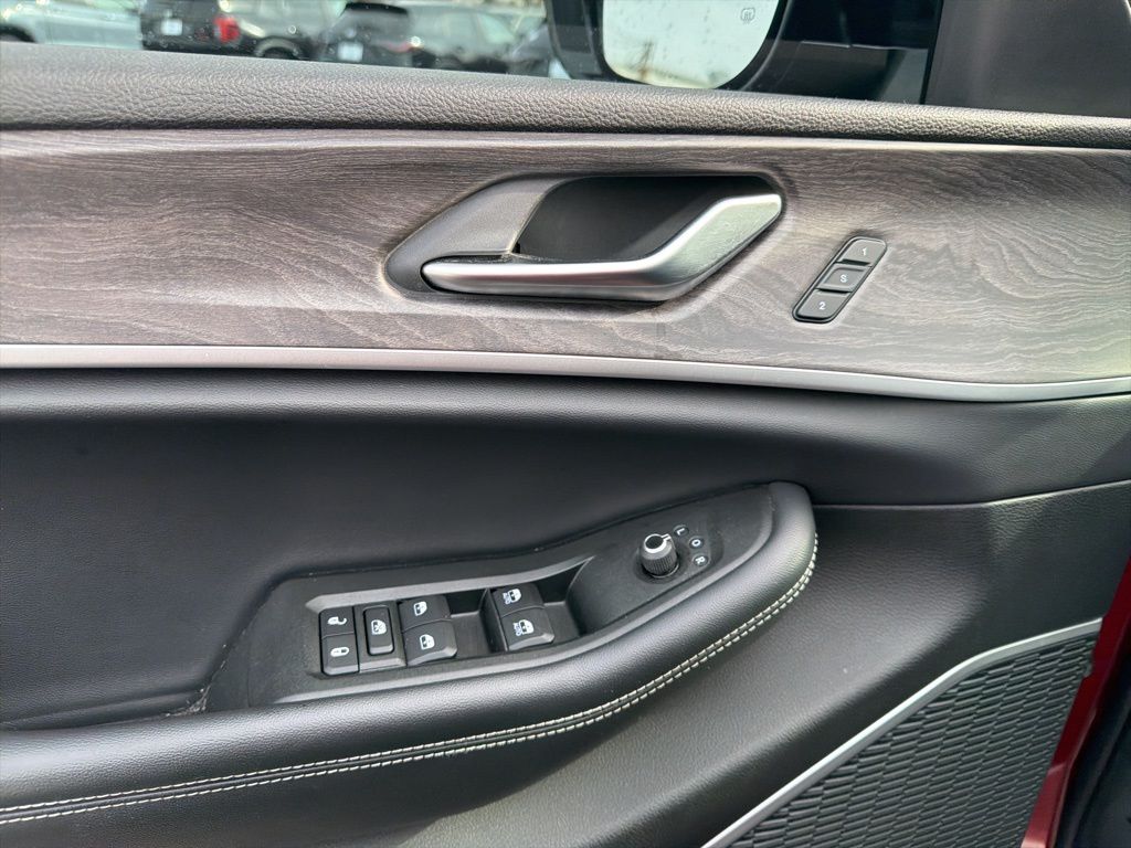 Thumbnail: 2021 Jeep Grand Cherokee L - 30