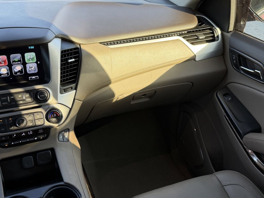 used 2019 GMC Yukon XL car, priced at $23,692
