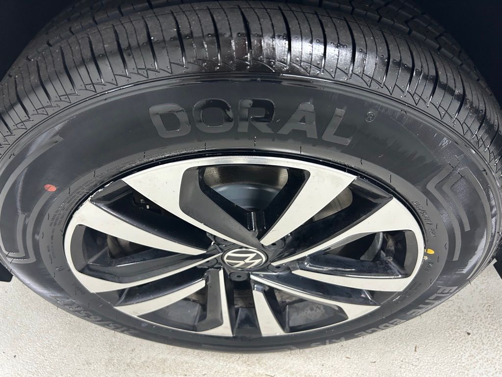 2023 Volkswagen Tiguan S - Photo 9