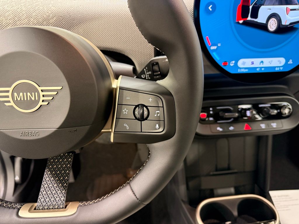 Thumbnail: 2025 MINI Cooper Hardtop - 14