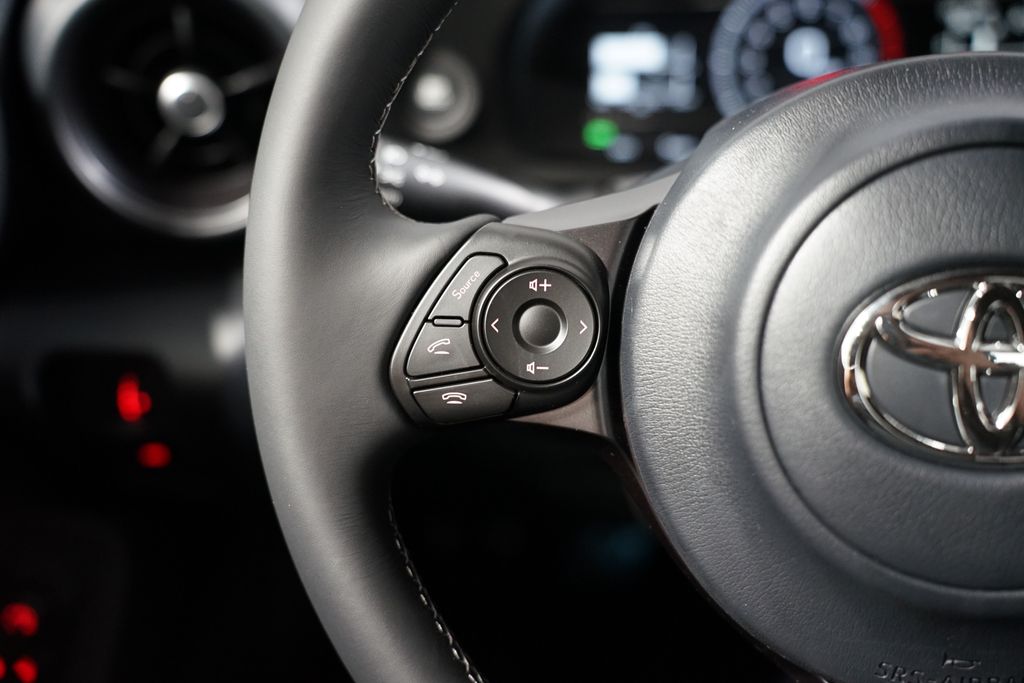 2025 Toyota GR86 Premium 14