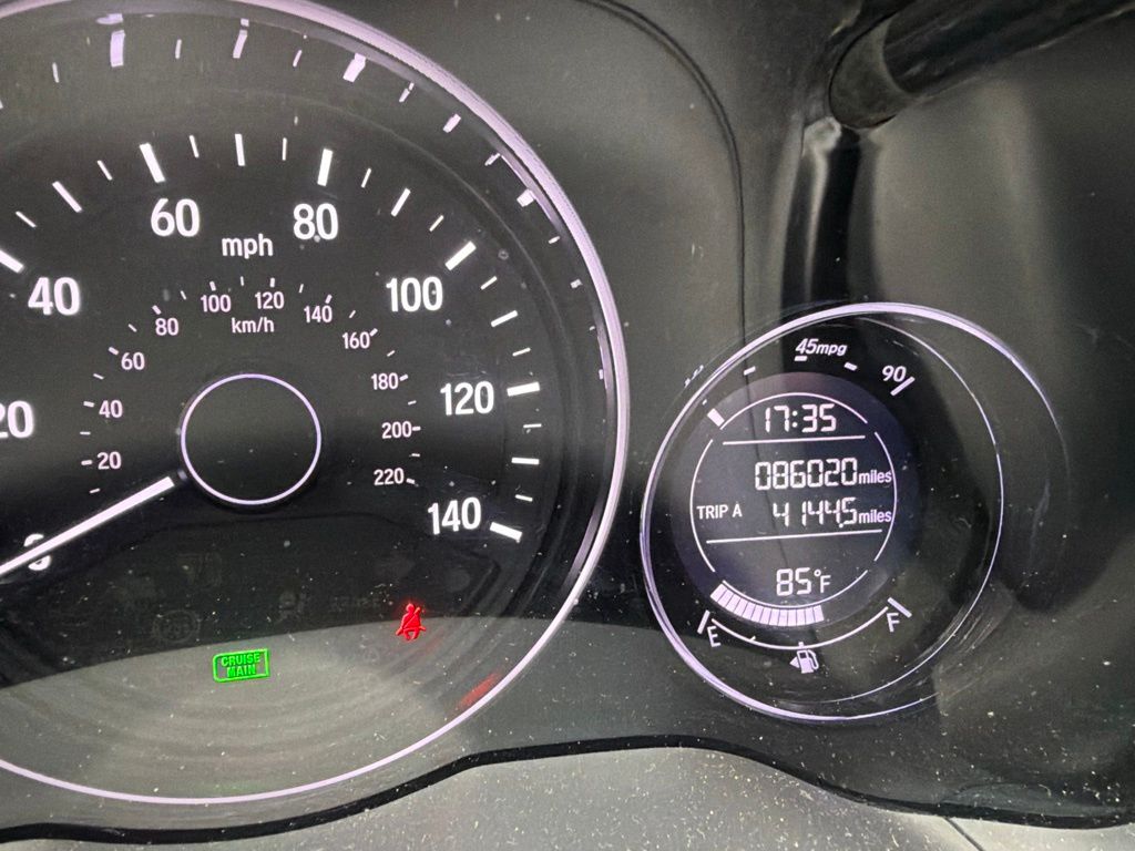 Used 2019 Silver Honda LX image 12