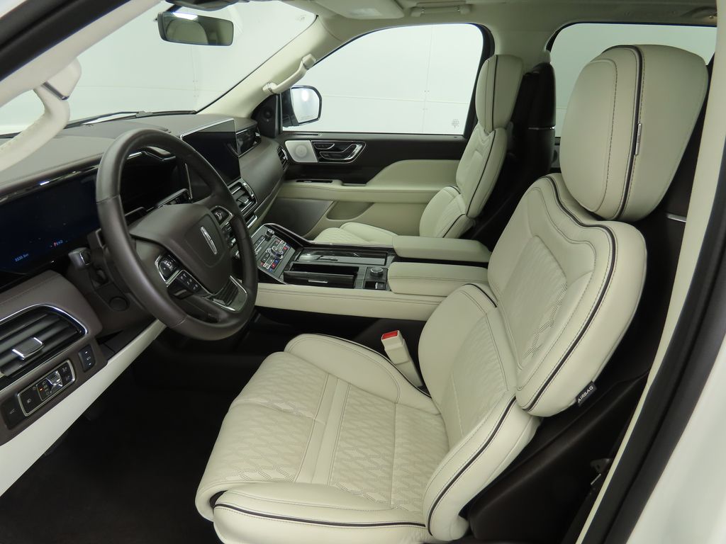 2024 Lincoln Navigator Black Label 20