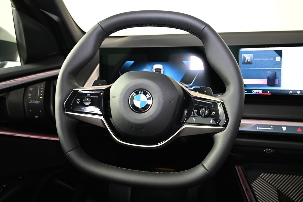 Thumbnail: 2025 BMW X3 - 17