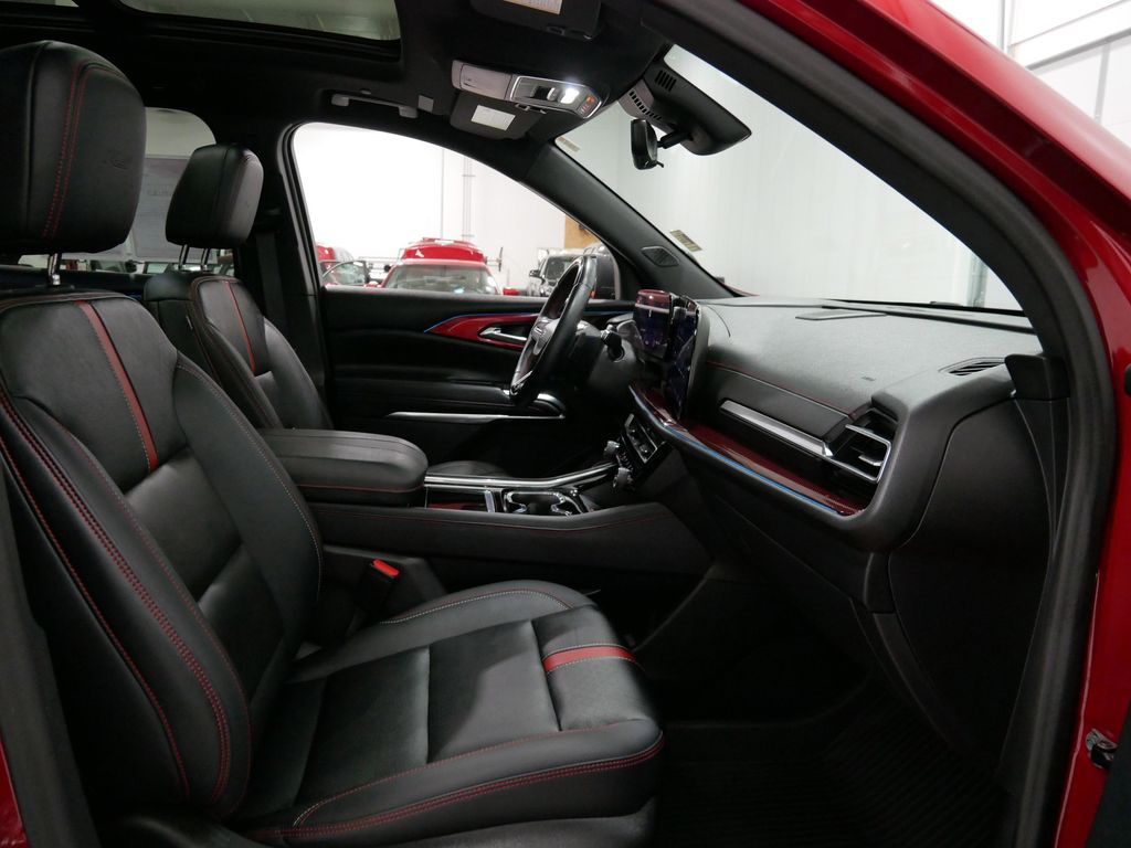 2024 Chevrolet Traverse RS - Photo 32