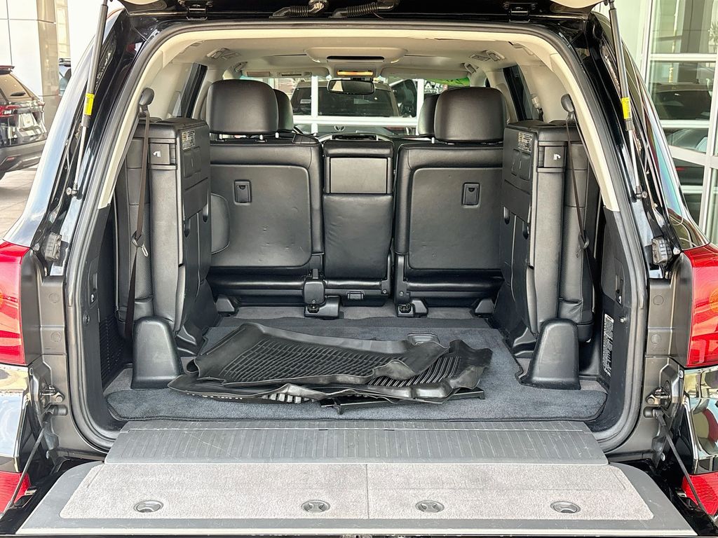 Thumbnail: 2015 Toyota Land Cruiser - 29