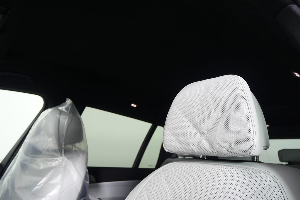 2026 BMW X7 xDrive40i 11