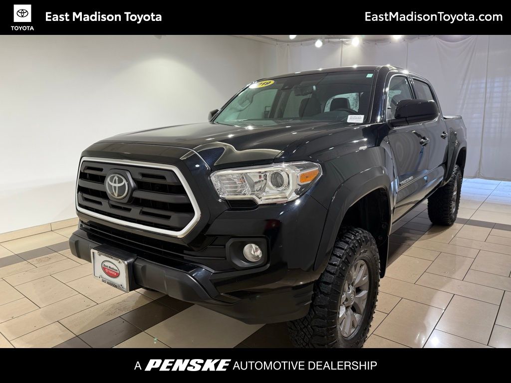Thumbnail: 2019 Toyota Tacoma - 1