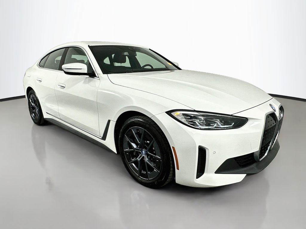 Thumbnail: 2023 BMW i4 - 3