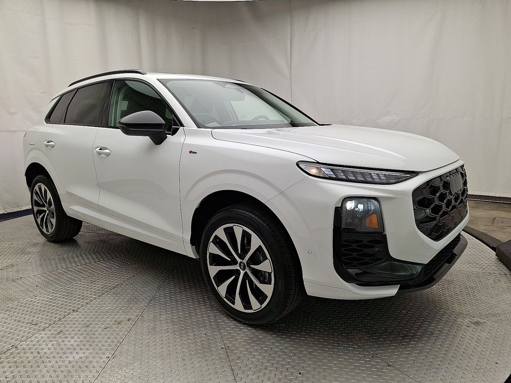 Thumbnail: 2026 Audi Q3 - 2