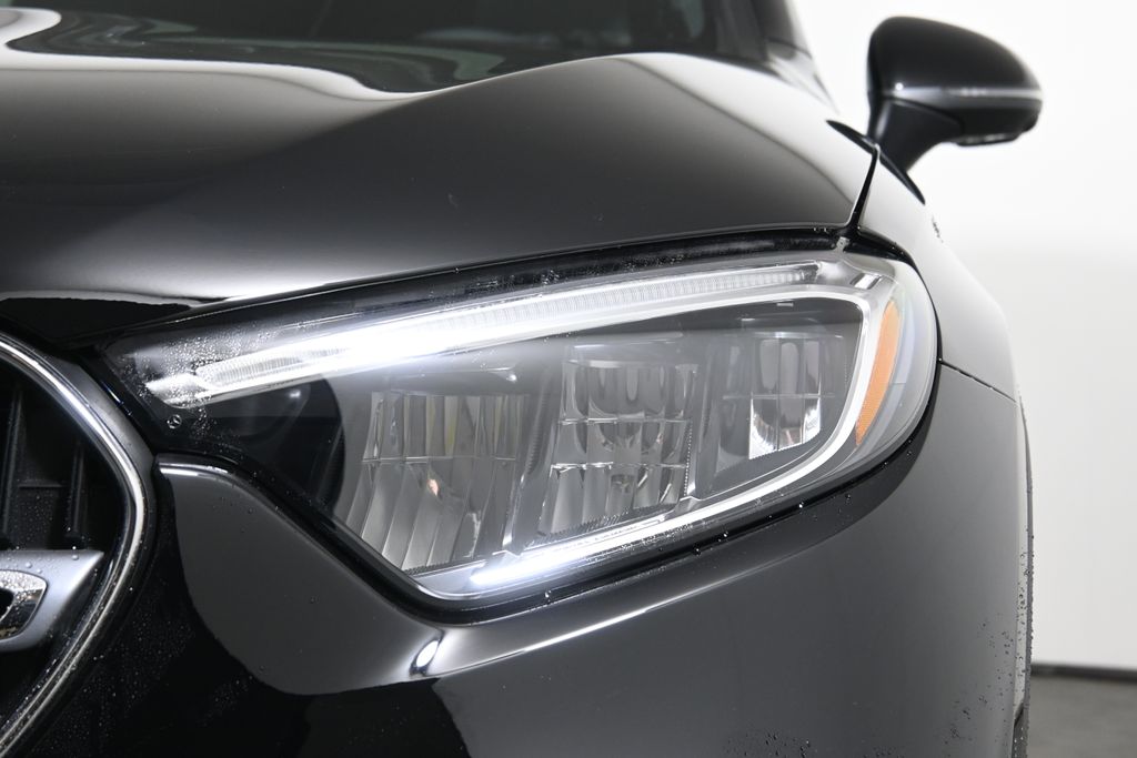 Thumbnail: 2026 Mercedes-Benz GLC - 10