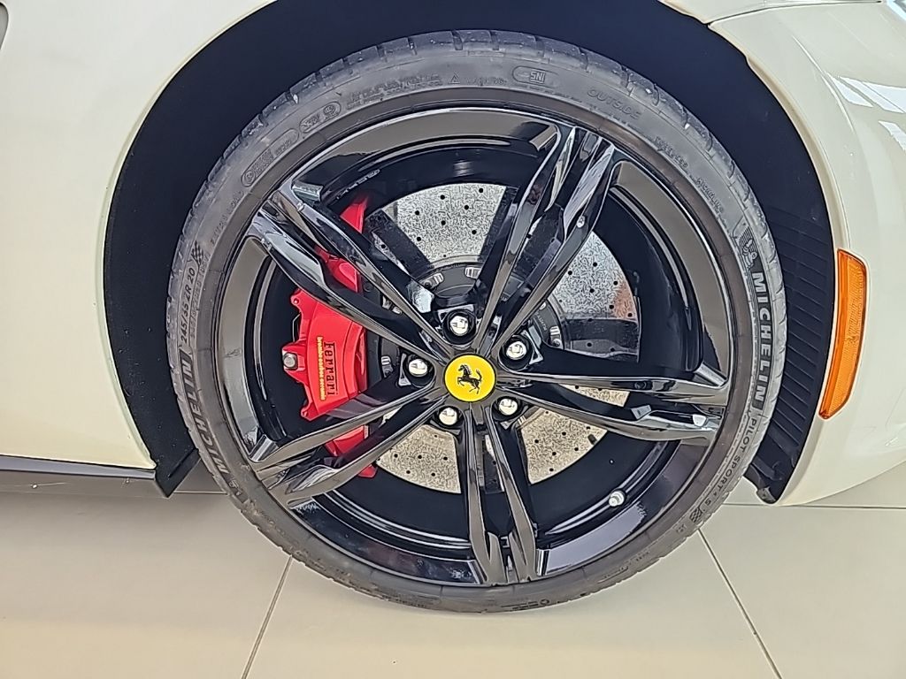 2019 Ferrari GTC4Lusso V12 10