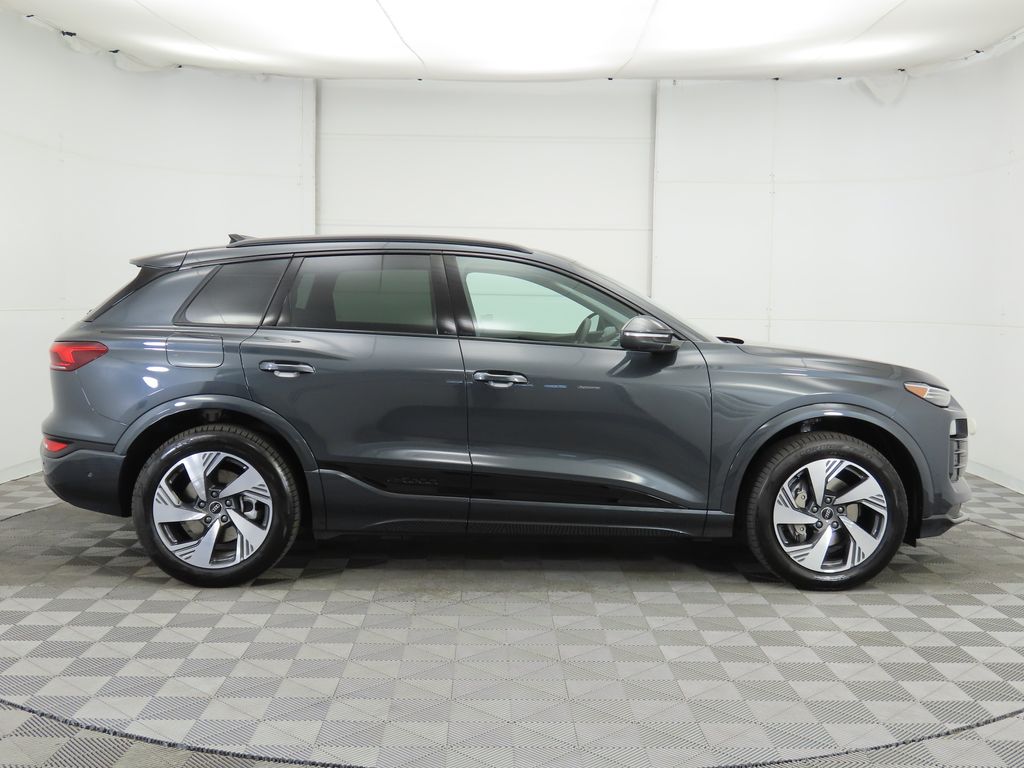 2025 Audi Q6 e-tron Premium 4