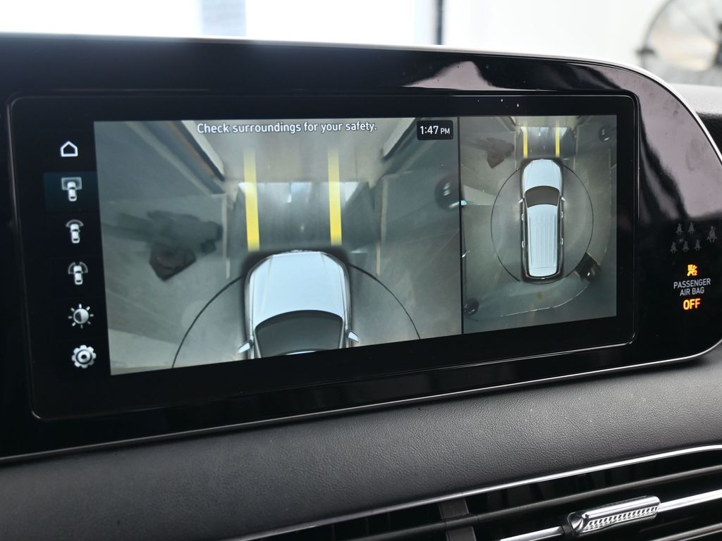 Used 2021 Hyper White Hyundai Limited image 26