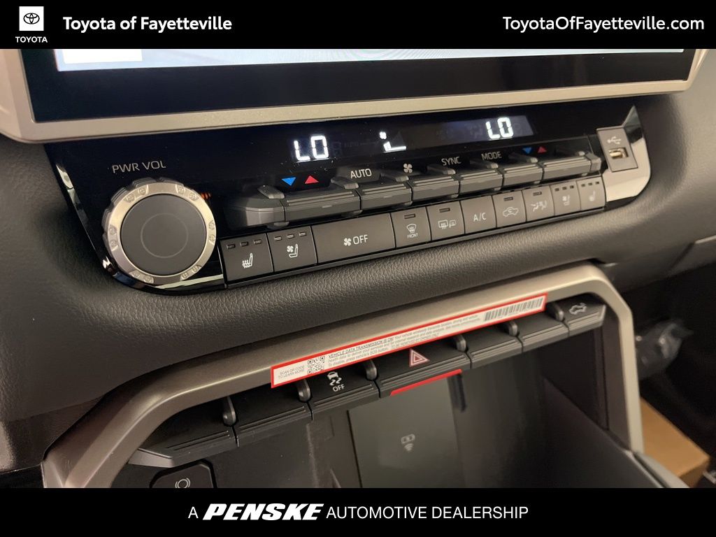 Thumbnail: 2026 Toyota Tundra - 31