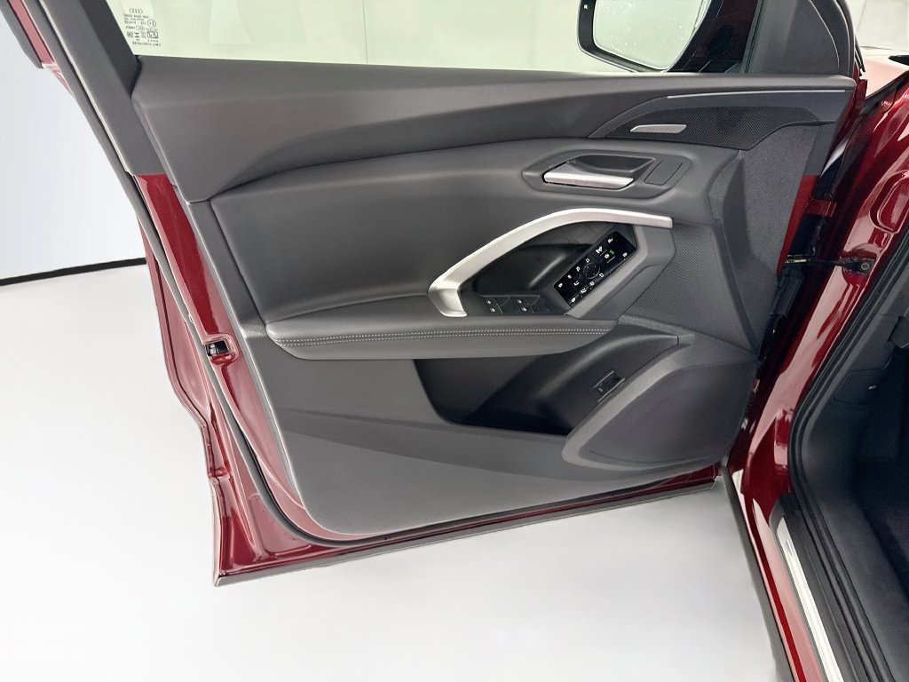 Thumbnail: 2026 Audi Q5 - 25