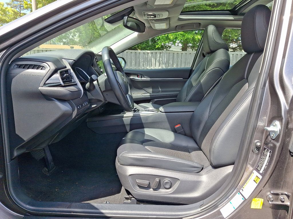 2022 Toyota Camry XLE 13