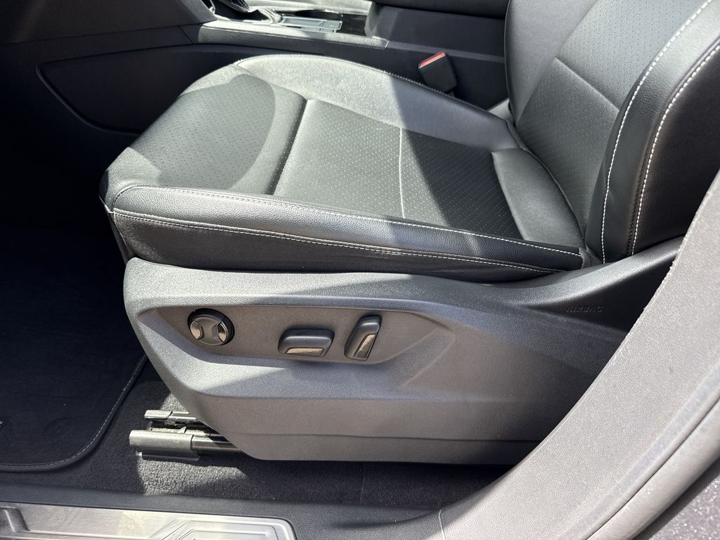 2022 Volkswagen Atlas 3.6L V6 SE w/Technology  at Bayway Cadillac of The Woodlands