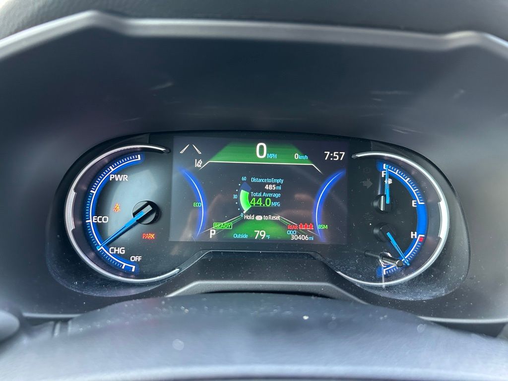 2024 Toyota RAV4 XLE 23