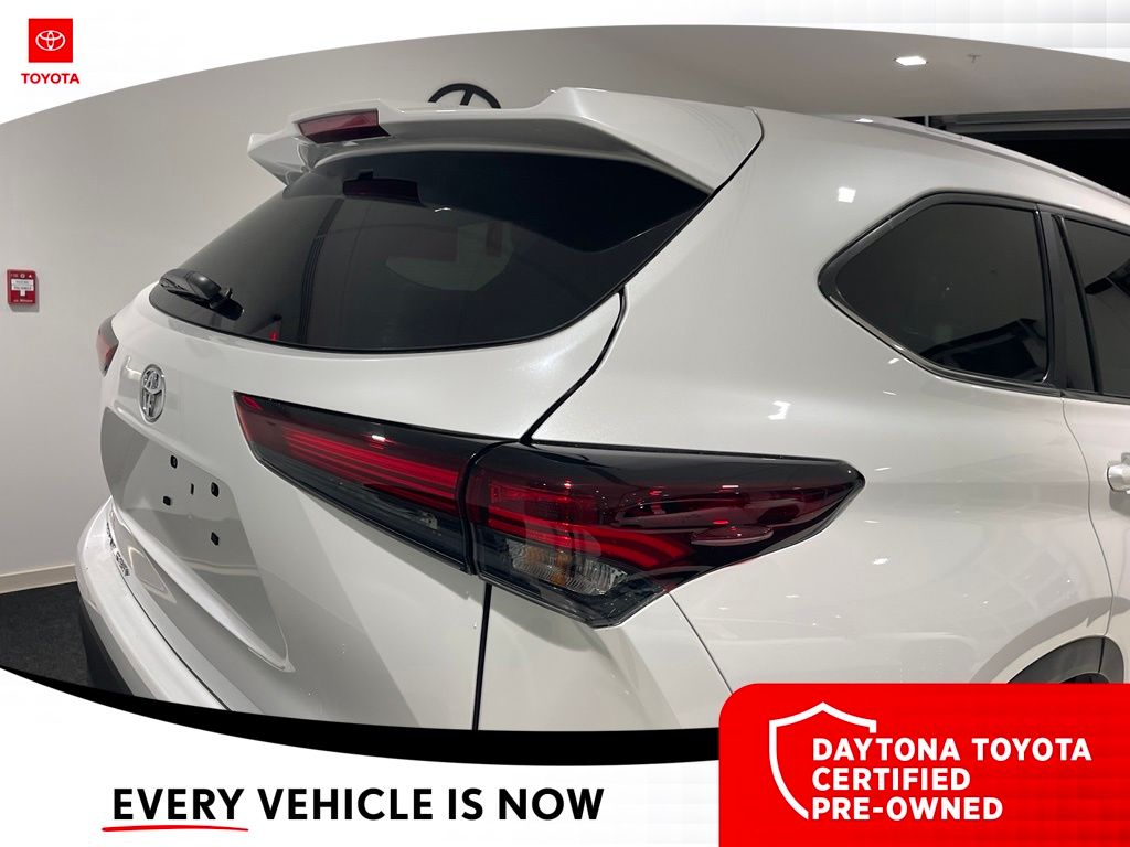 Used 2025 Toyota Highlander SUV